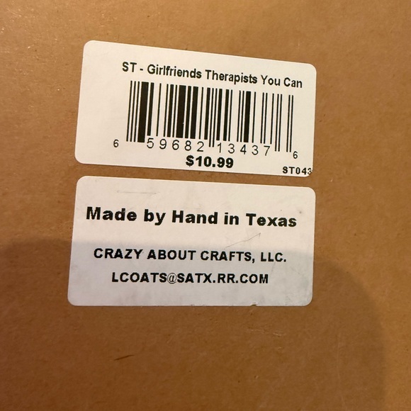 Super Cute “Girlfriends: Therapists You Can Drink With” Sign - NWT - Picture 2 of 4